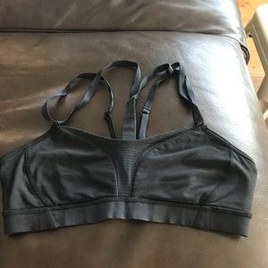 Euc Lululemon sports bra, 4